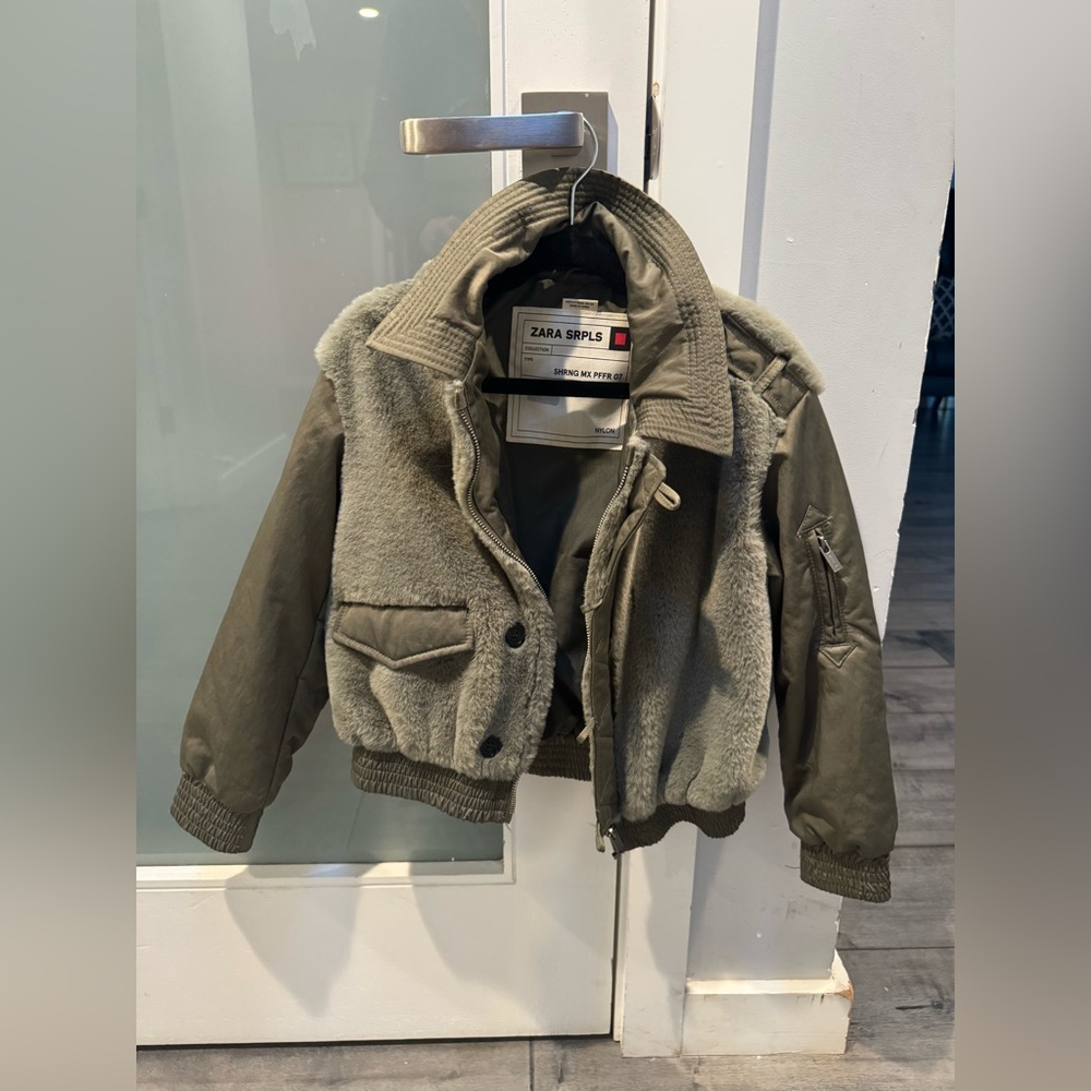 Zara Kids Girls SRPLS Khaki Bomber Jacket. Size 10
